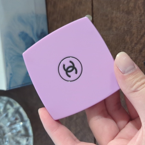 Chanel Mirror - Picture 2 of 2